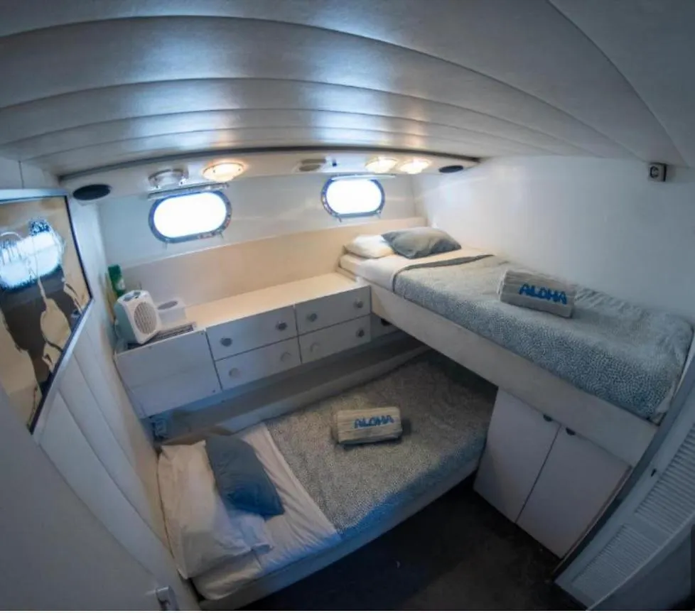 Charter Boat Hotel Barcelona 0*,  Spanje